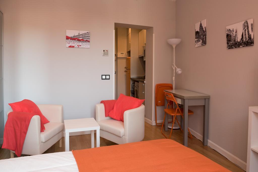 Estudio Plaza Mayor Madrid Eksteriør billede